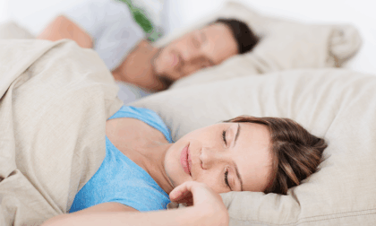 Pigiami per tutte le stagioni: guida ai tessuti giusti