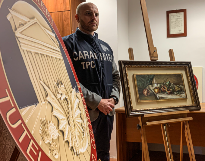 I Carabinieri del Nucleo TPC di Monza recuperano un dipinto di De Chirico