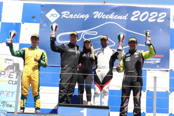 Il pilota Turchetto svetta sul podio anche a Vallelunga