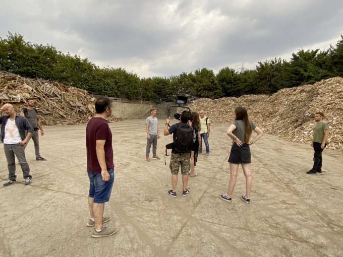 Il centro raccolta rifiuti di Cem Ambiente diventa un set cinematografico