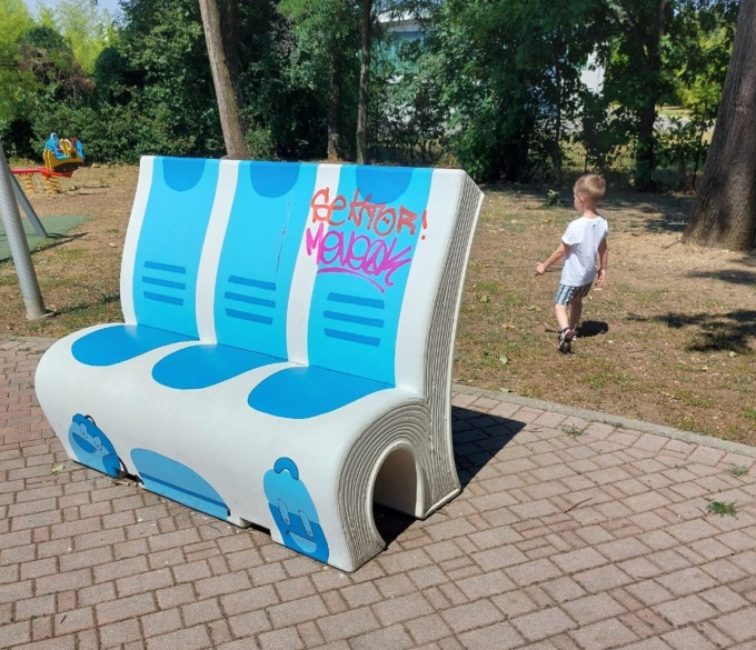 Ancora vandali al parco dei bambini: “Tolleranza zero”