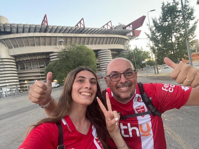 Monza in A, padre e figlia a piedi a San Siro