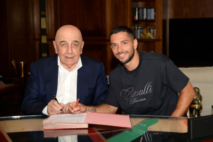 Gianluca Caprari è un nuovo giocatore del Monza