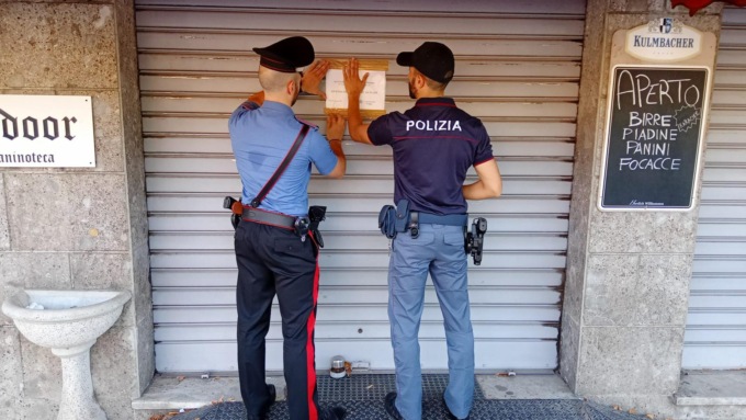 Il “Bar Red Door” di Cesano Maderno chiude per 20 giorni su disposizione del Questore