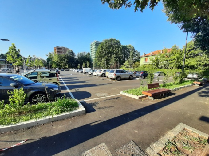 Sopra un parcheggio, sotto una vasca volano per evitare allagamenti