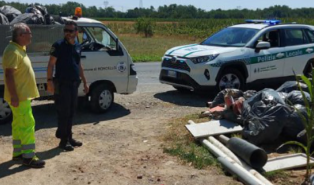 Avevano scaricato rifiuti al Crocione: dopo le analisi, la Locale li ha inchiodati