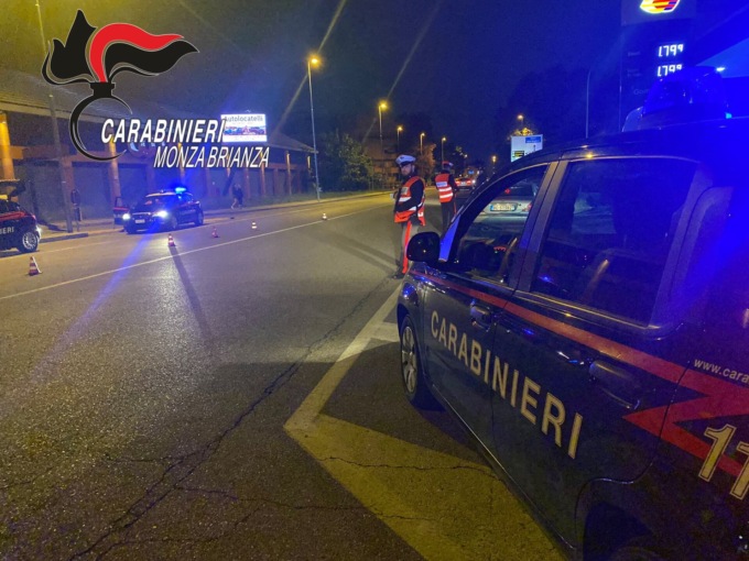 Controlli straordinari nelle stazioni ferroviarie brianzole. Interviene anche l’elicottero dell’Arma