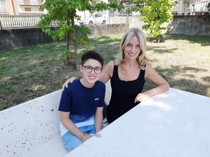 Il sindaco risponde alla lettera di Nicolas… andando direttamente al parco giochi