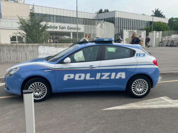 Neonata abbandonata all’alba fuori dall’ospedale