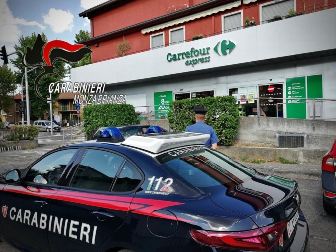 Rapina al supermercato, fermato dai Carabinieri uno degli autori