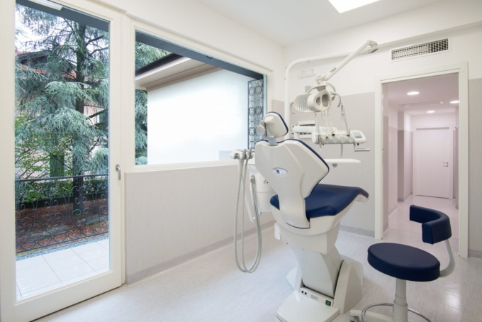 Con il metodo additivo adesivo è possibile risolvere la consunzione dei denti