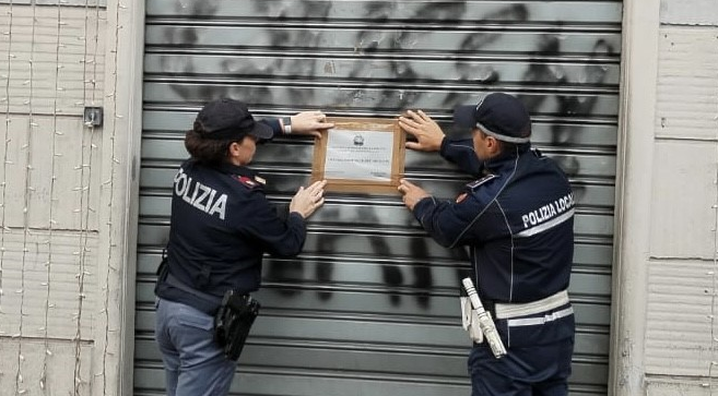 Troppo alcol, musica a tutto volume e schiamazzi: locale chiuso per 30 giorni
