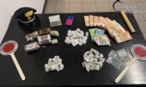 Sorpreso con 23mila euro in contanti e un chilo di droga: 20enne in manette