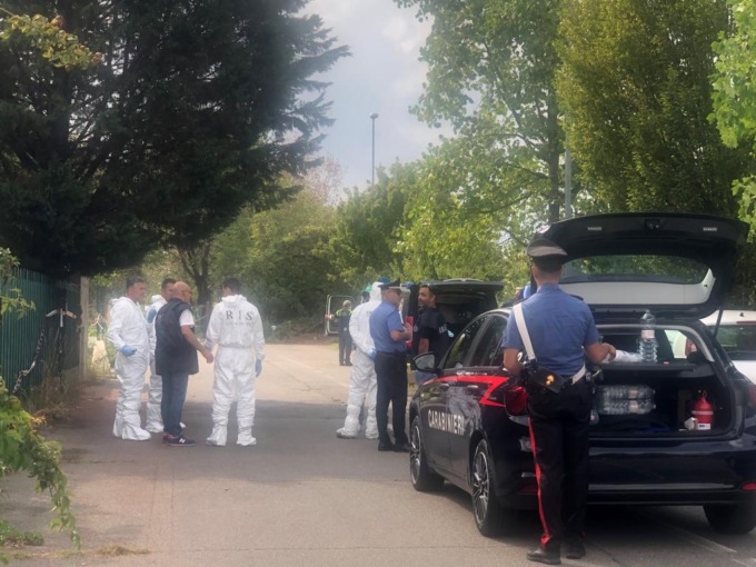 In corso il sopralluogo dei Ris di Parma nell’area in cui è stato ritrovato il cadavere a Desio