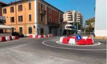 Nuova asfaltatura e senso unico in via XXV Aprile per completare i lavori