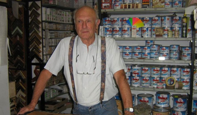 Vimercate dice addio ad Ambrogio Giambelli, titolare dello storico colorificio