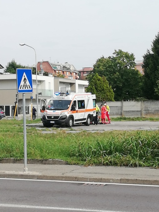 Scontro tra auto e moto a Ornago, 21enne in condizioni critiche