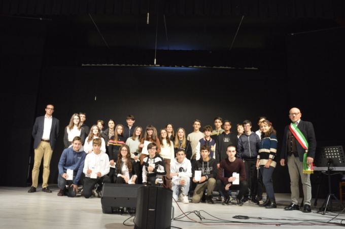 Borse di studio a 28 studenti eccellenti