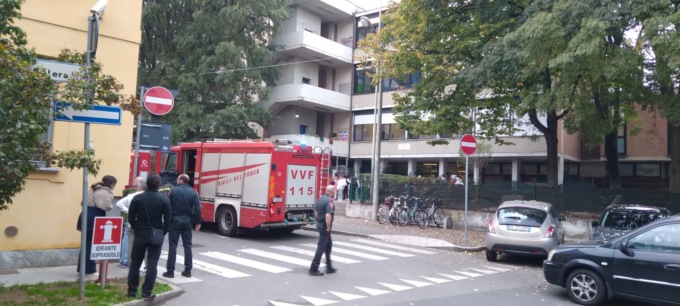 Allarme incendio alla De Amicis: evacuati gli alunni