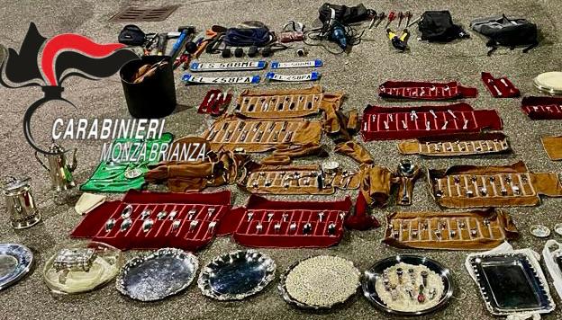 Carate, ladri in fuga con l’argenteria fermati dai carabinieri