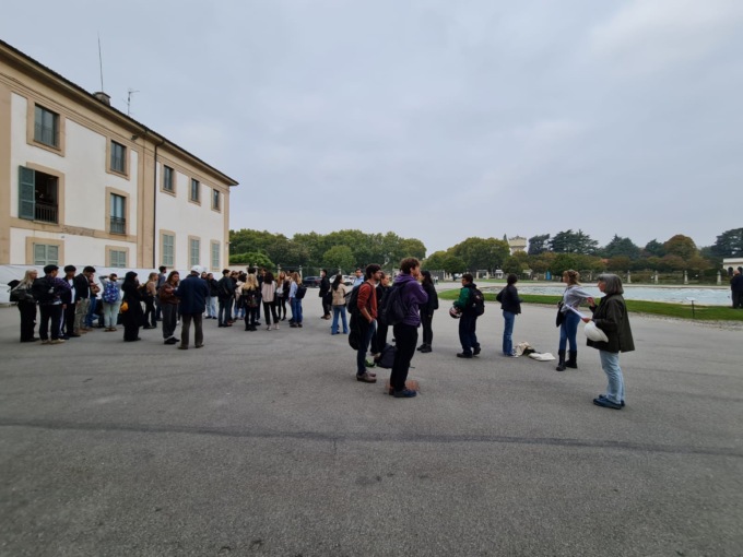 Studenti provenienti da tutto il mondo a Monza per studiare la Villa Reale
