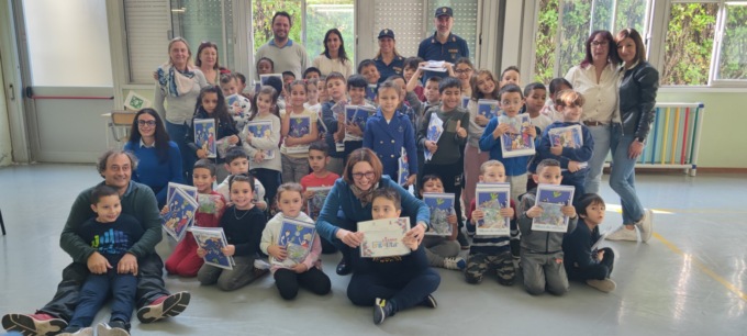 “PretenDiamo la Legalità”: la primaria Omero premiata dalla Questura di Monza