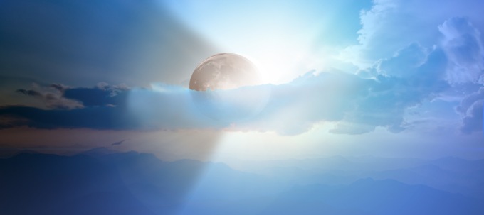 Eclissi di Sole di oggi 25 ottobre, si vedrà anche in Brianza