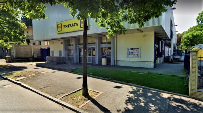 Rapina in un supermercato a Besana: è caccia al bandito