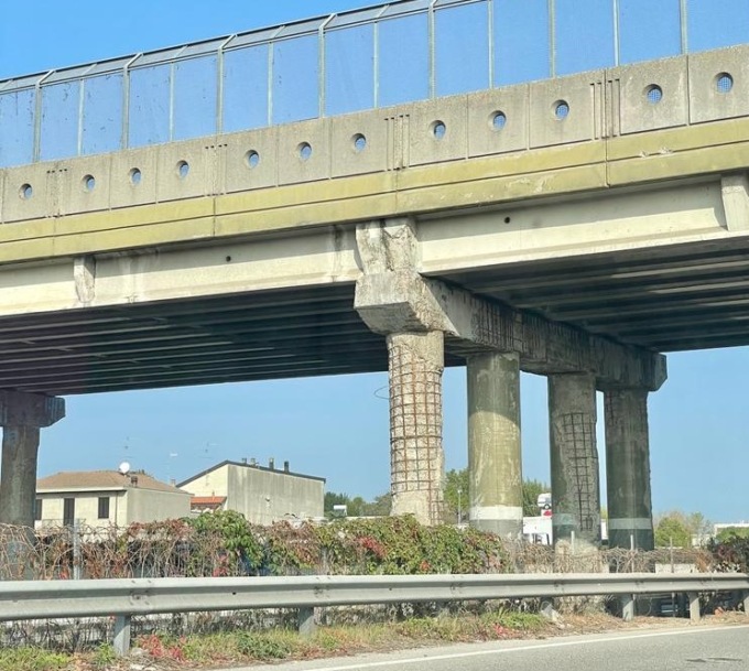 Da stasera chiude una corsia del ponte in Valassina