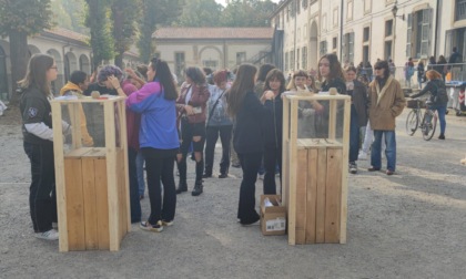 Al Valentini un taglio di capelli collettivo a sostegno delle donne iraniane