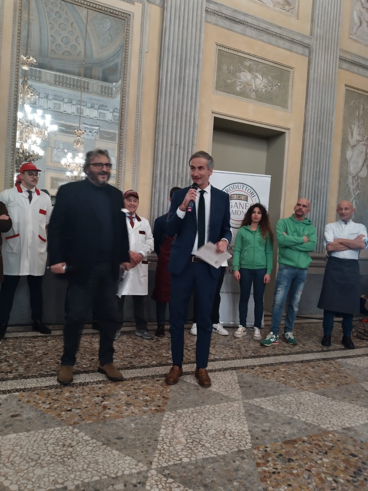Monza Villa reale presentazione associazione produttori luganega di Monza presidente Consiglio regionale Alessandro Fermi