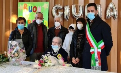 I cento anni di Giulia: Carate Brianza fa ancora festa