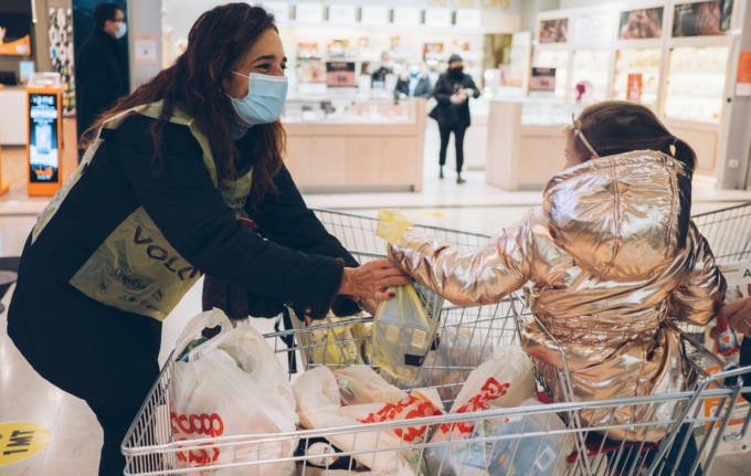 La povertà aumenta, Banco Alimentare fa appello alla solidarietà di tutti “Sabato fate la spesa per chi è in difficoltà”