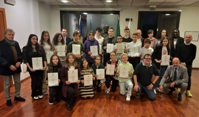Dal Lions Club borse di studio agli studenti dell’Oxford