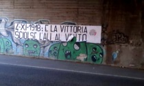 Striscione nel sottopasso  ricordando la "Leggenda del Piave" per il 4 Novembre