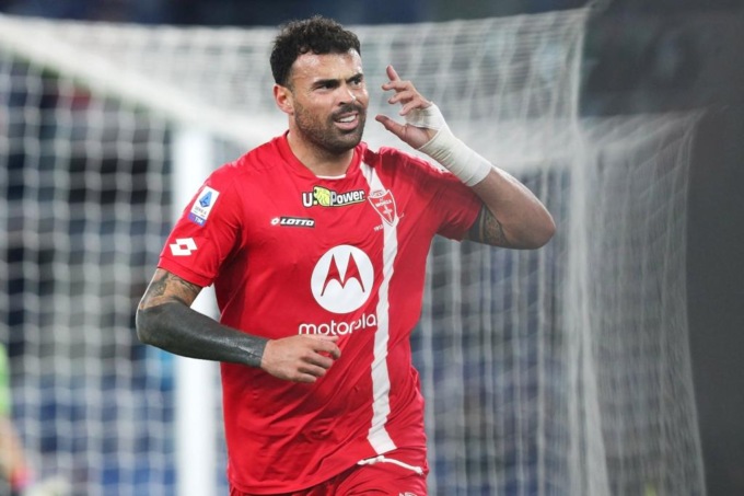 Un buon Monza perde di misura contro la Lazio. Ma che gol annullato a Petagna…