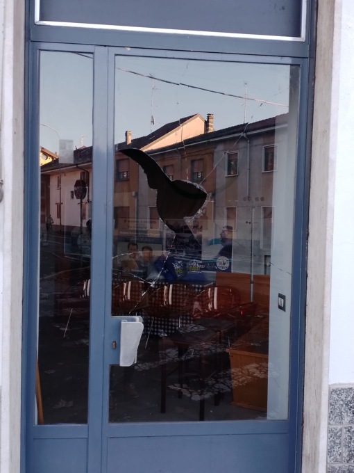 Vandalizzata la sede della Lega di Varedo