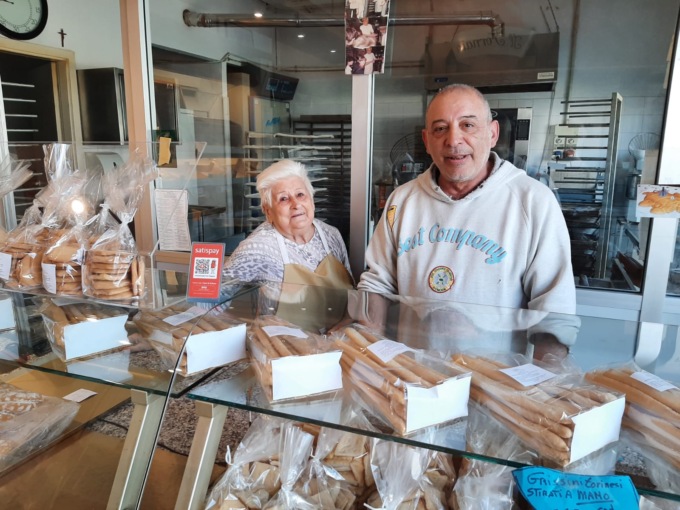 Le bollette lievitano, panettieri in ginocchio