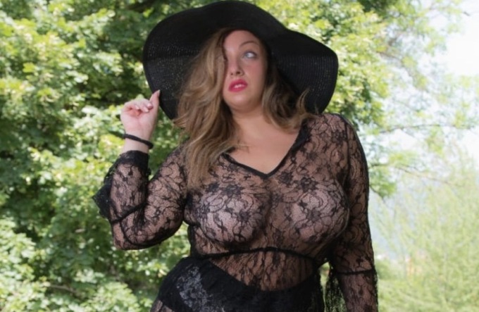 Due brianzole nel calendario Curvy Woman 2023