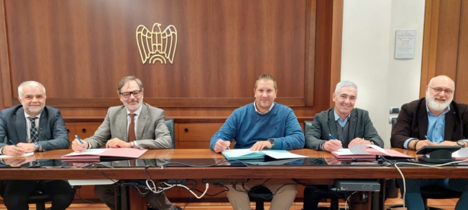 Assolombarda e i sindacati firmano a Monza il primo accordo per la formazione finanziata in azienda