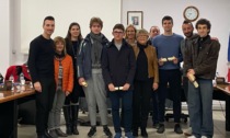 Carnate premia gli studenti modello con le borse di studio