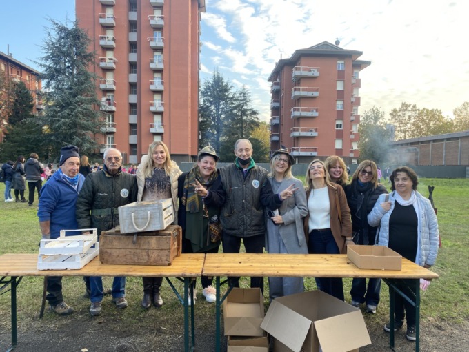 La primaria Tolstoj dà il benvenuto all’autunno con gli alpini