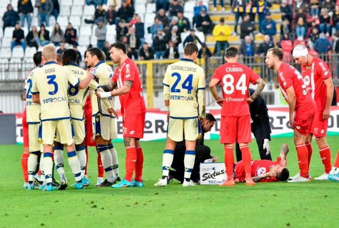 Intervento in vista per Stefano Sensi, infortunatosi ieri contro il Verona