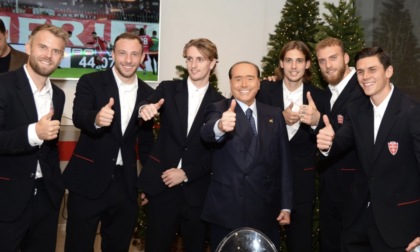 Berlusconi e la battuta sessista alla cena del Monza