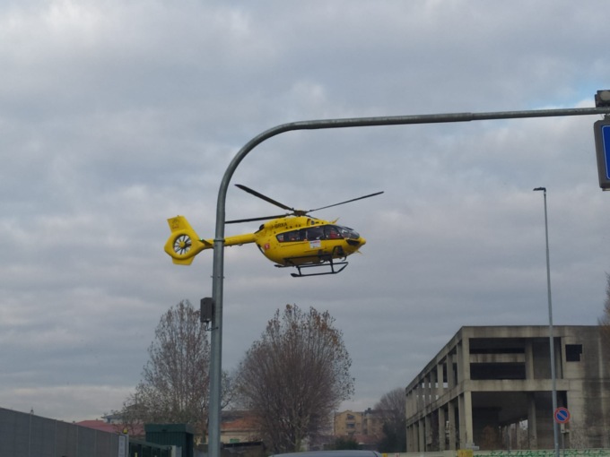Infortunio sul lavoro a Muggiò: tecnico 64enne precipita da un lucernario