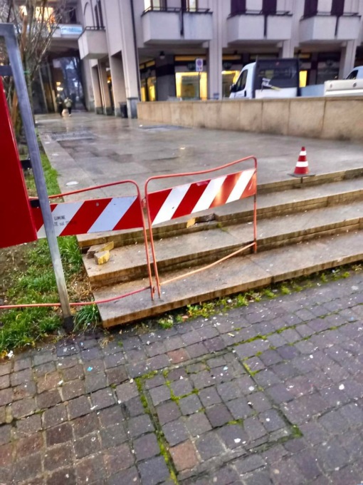 Vandalismi di Capodanno, il sindaco sporge denuncia