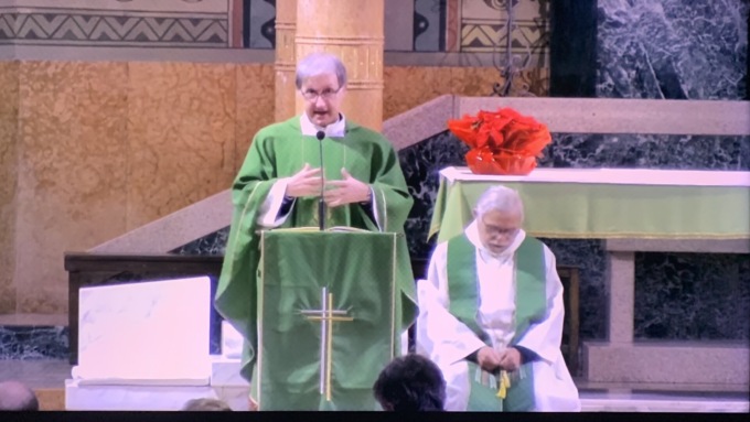Ad Agrate don Giuseppe rassegna le dimissioni per motivi di salute
