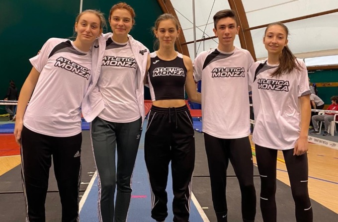 Atletica Monza impegnata in diverse gare nel weekend: ottimi punteggi negli ostacoli e salto con l’asta