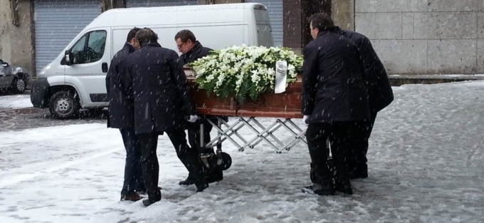 A Villasanta i funerali celebrati nel 2022 sono più del doppio dei battesimi