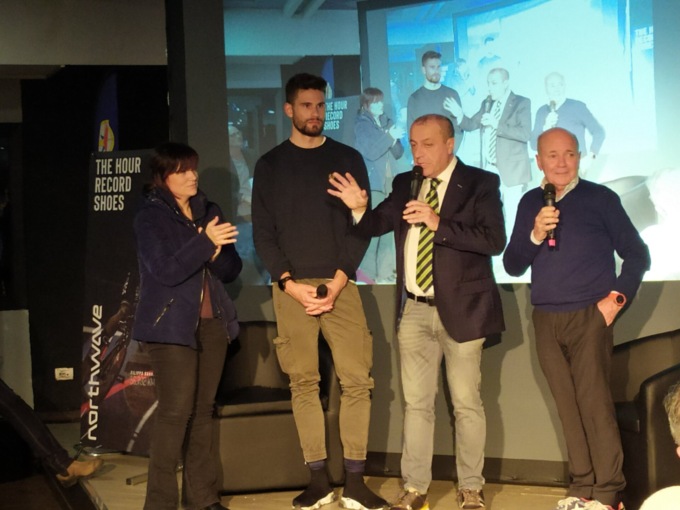 L’abbraccio di Lissone al ciclista Filippo Ganna